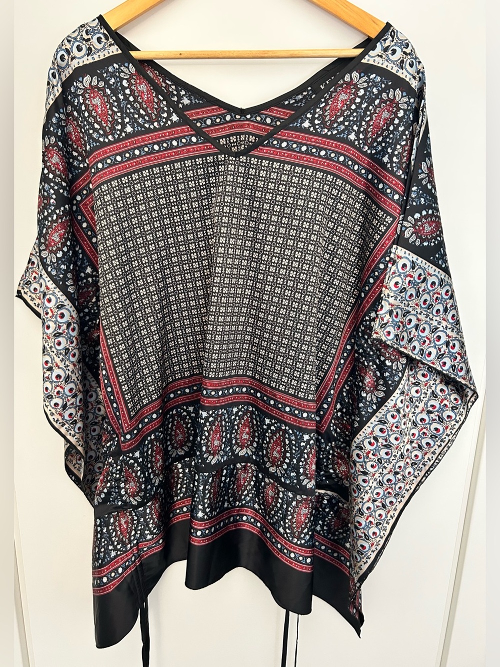 Women’s Black and Red Boho Printed V-Neck Tunic Top